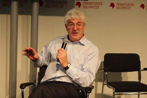 تور ارزان آلمان: سخنرانی ریچارد چارکین در نمایشگاه کتاب فرانکفورت، چالش دسترسی آزاد و نشر دانشگاهی
