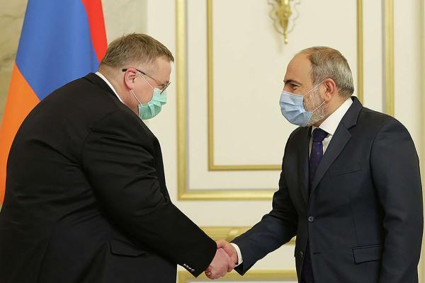 نیکول پاشینیان: آذربایجان می خواهد برداشت های خود را تحمیل کند