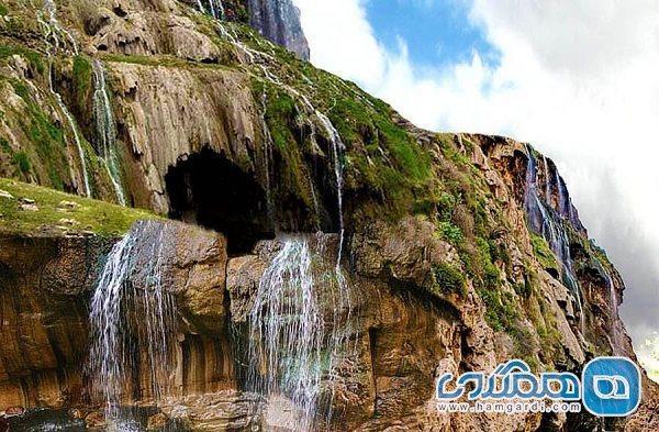 آبشار کمر دوغ یکی از جاذبه های طبیعی کهگیلویه و بویراحمد است